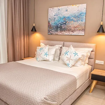 Apartmanhotel Luxury *