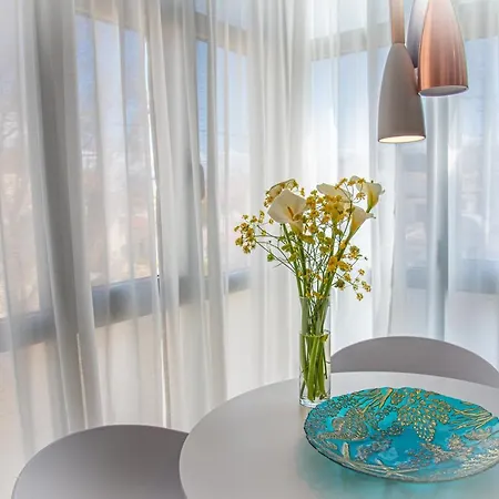 Luxury Apartahotel *